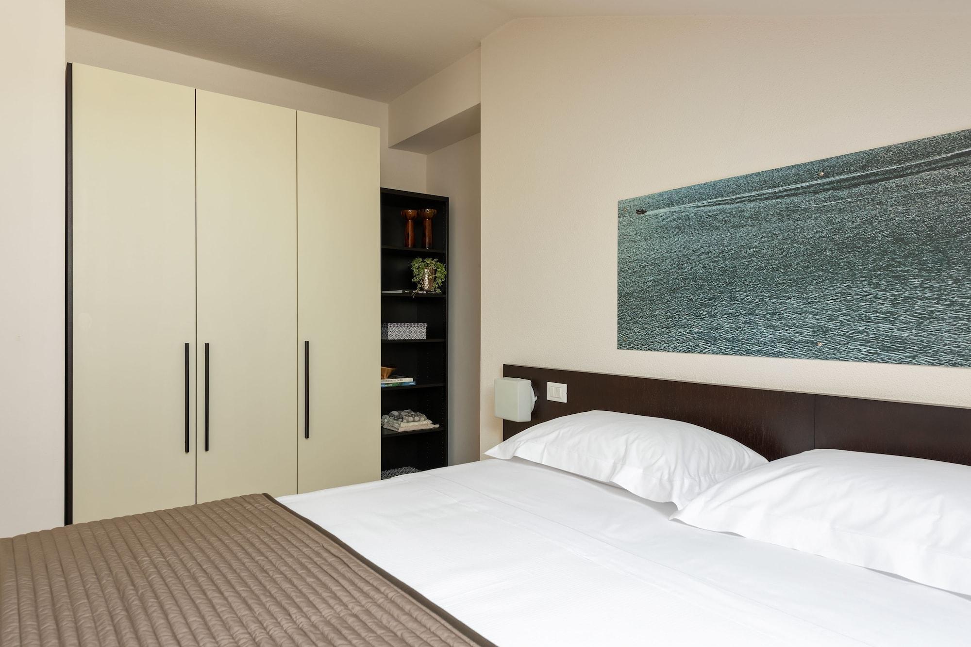 Vialeromadodici Rooms & Apartments Lazise Exterior foto