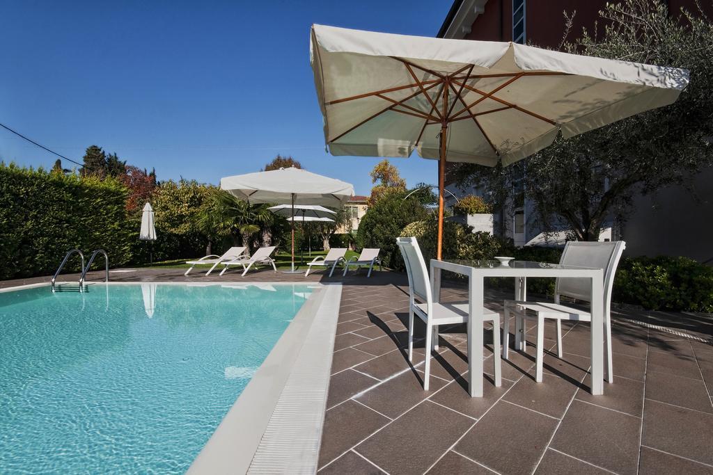 Vialeromadodici Rooms & Apartments Lazise Exterior foto