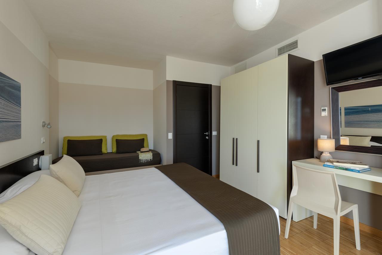 Vialeromadodici Rooms & Apartments Lazise Exterior foto