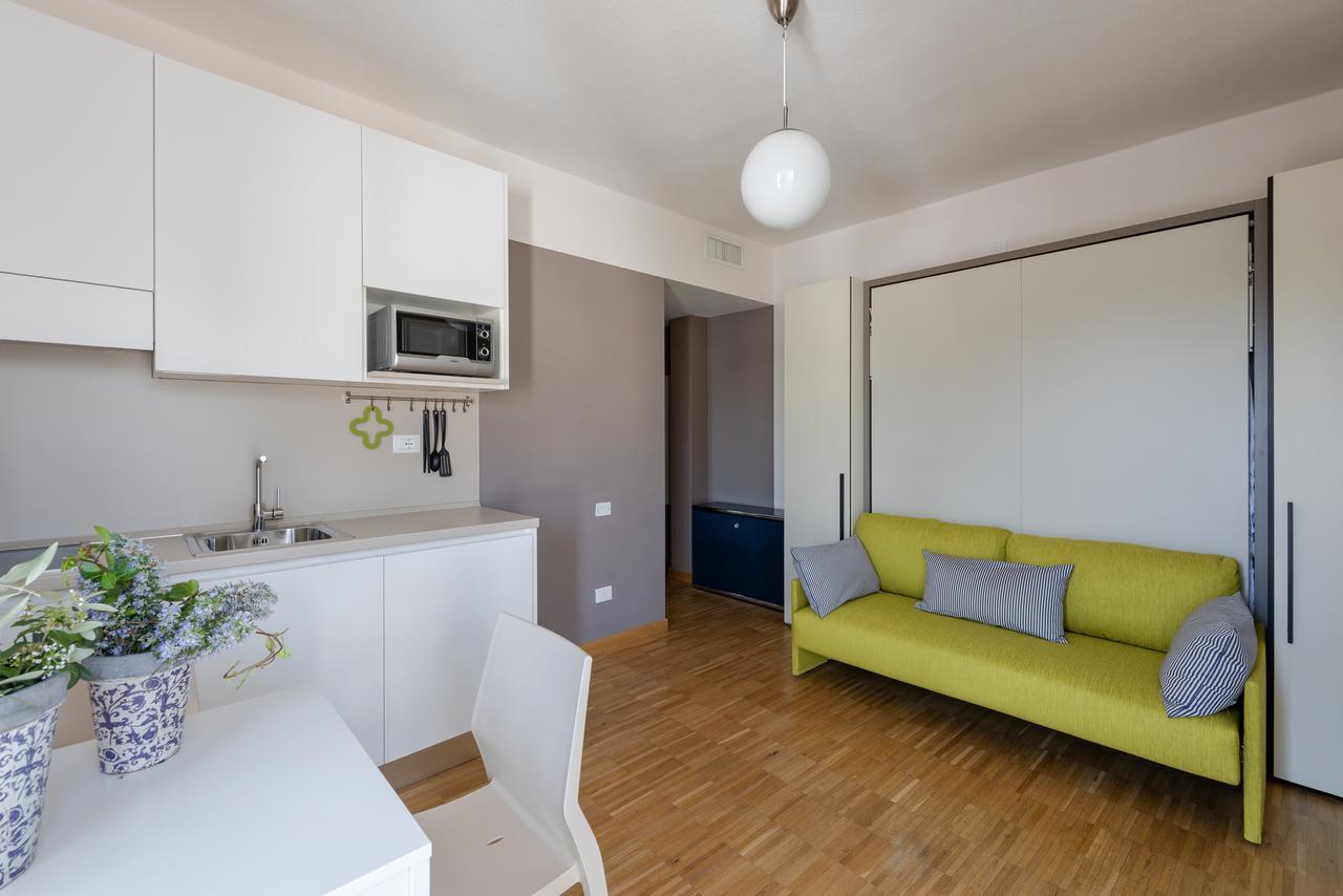 Vialeromadodici Rooms & Apartments Lazise Exterior foto