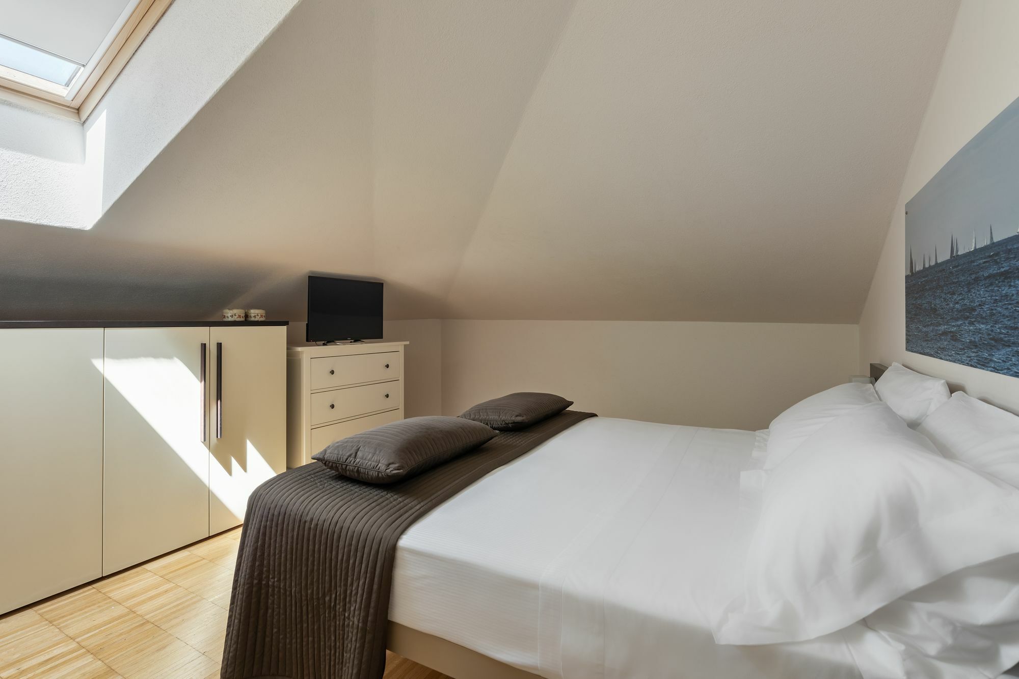 Vialeromadodici Rooms & Apartments Lazise Exterior foto